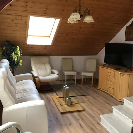 Zum Muehlberg Апартаменты Шмалькальден